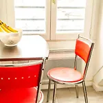 Hostnfly Apartments - Beautiful Cosy Studio Near Chatelet